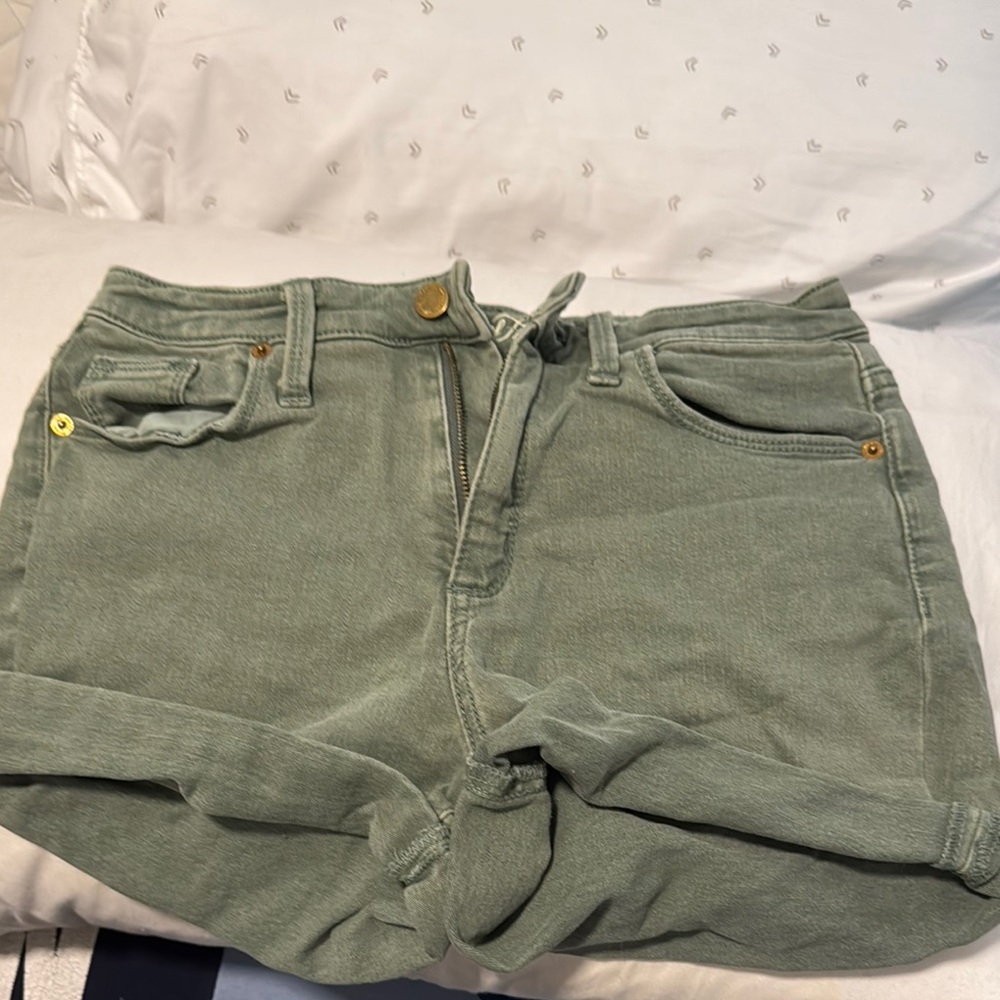 Universal Thread Women's Olive Jean Shorts